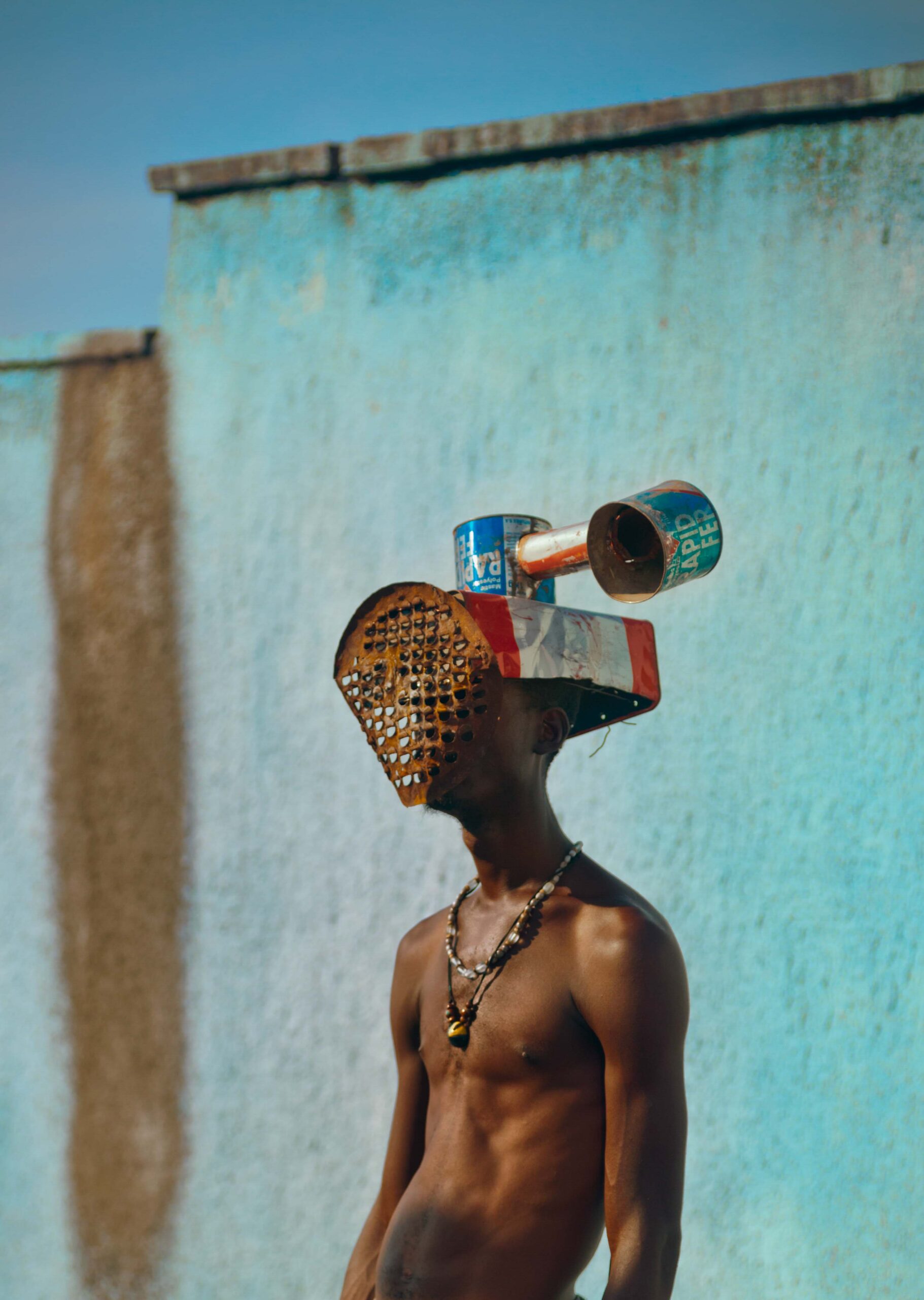 THE-CODE_serie-La-Vie-est-Belle_Furie-x-Mvunzi_LOW THE CODE - Image 1